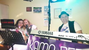 Jarek Kamila Kamińscy i Natalia zespół Kama Ben-D zespół muzyczny KamaBen-D imprezy weselne